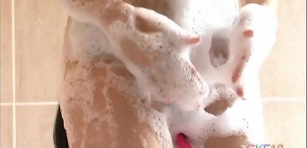  Girlfriends Uta and Love sexy bubble bath nude teasing and playing
